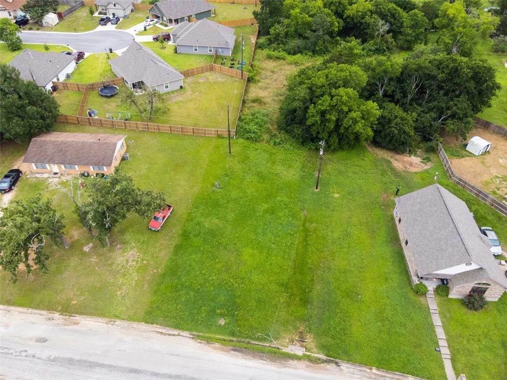 401 W Kleb Street Caldwell, TX 77836