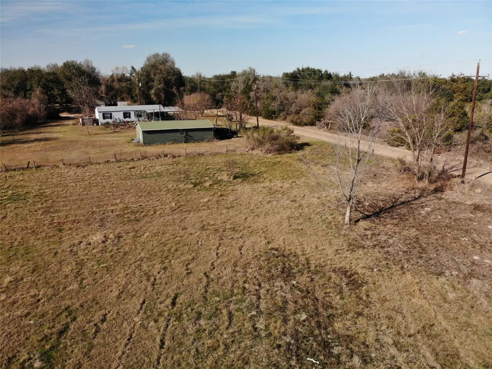 1 Low Wood Somerville, TX 77879