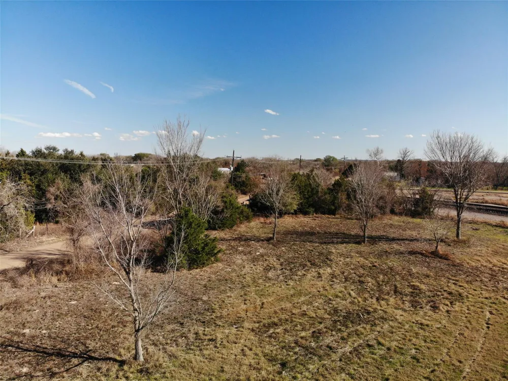 1 Low Wood Somerville, TX 77879