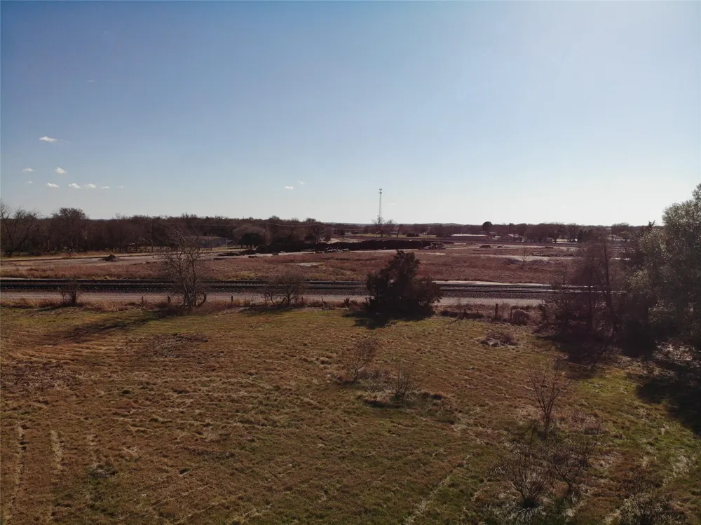 1 Low Wood Somerville, TX 77879
