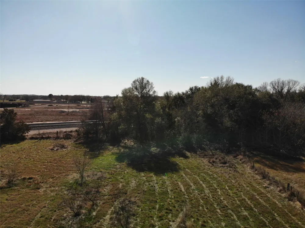 1 Low Wood Somerville, TX 77879