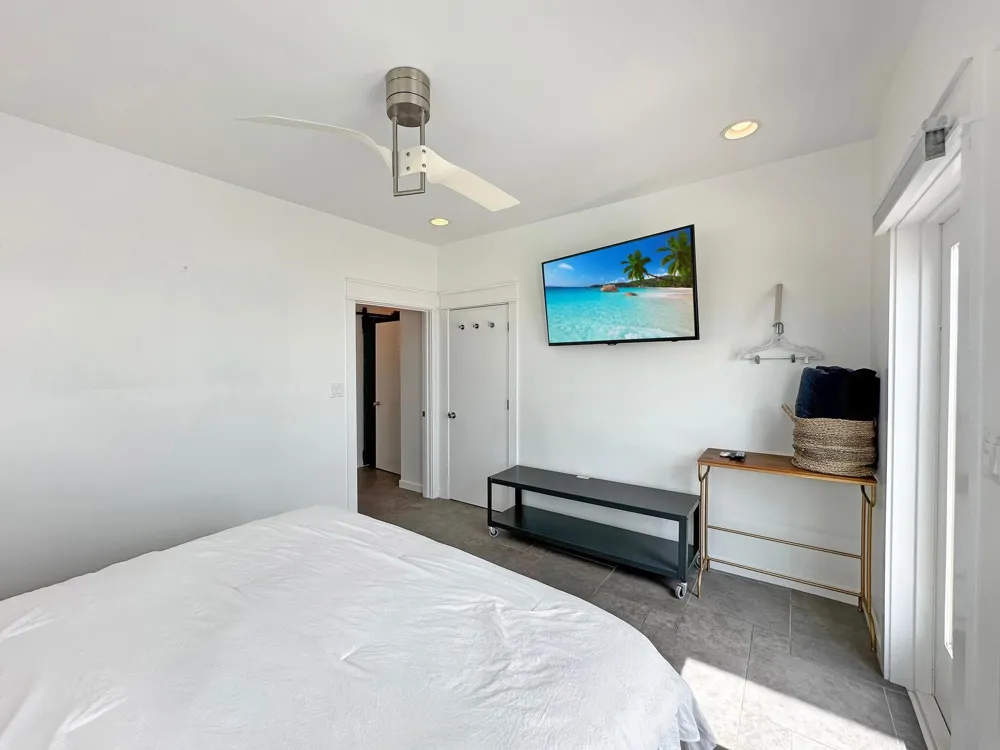 2496 Gilmore Crystal Beach, TX 77650