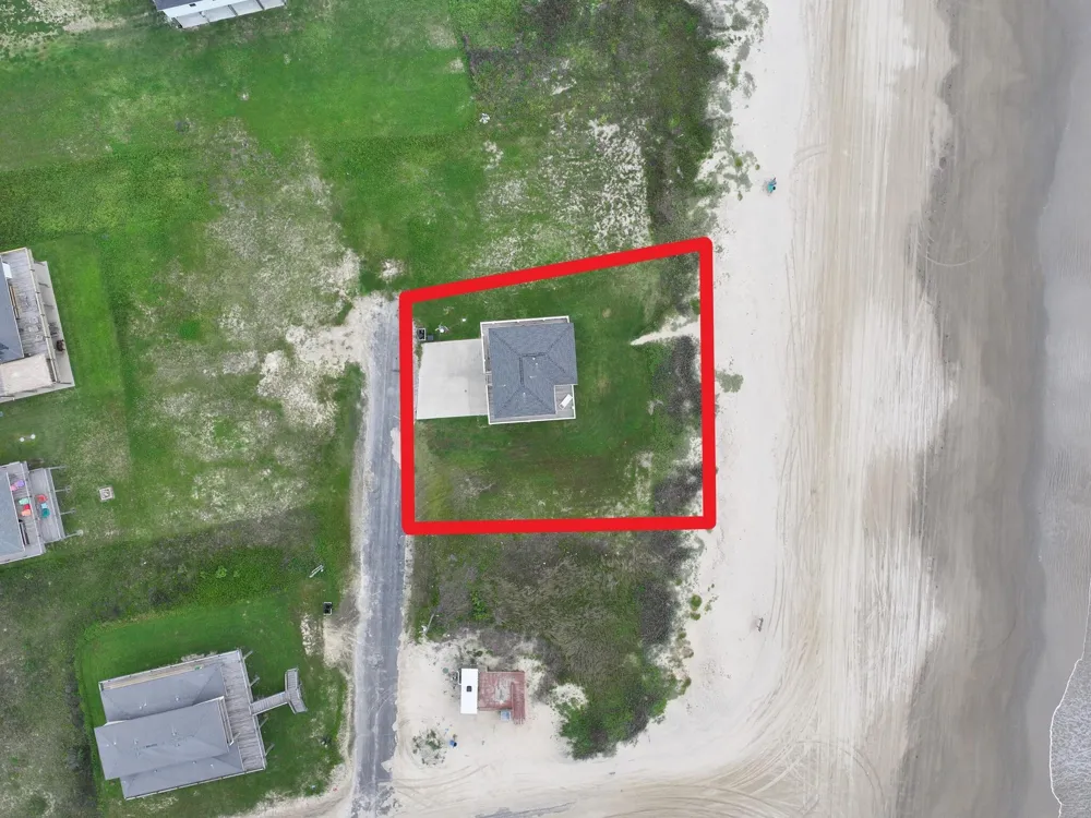 2496 Gilmore Crystal Beach, TX 77650