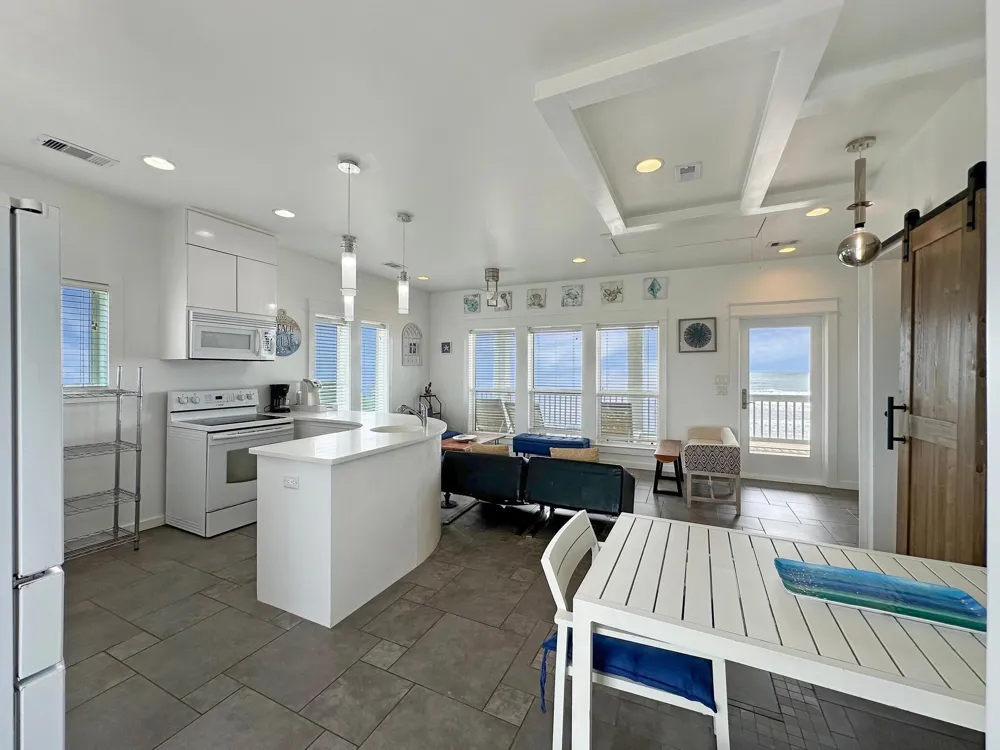 2496 Gilmore Crystal Beach, TX 77650