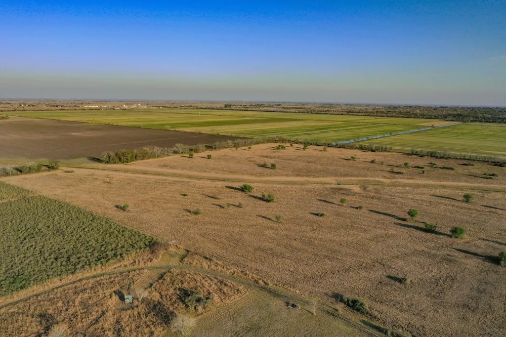 County Road 8 Guy, TX 77444