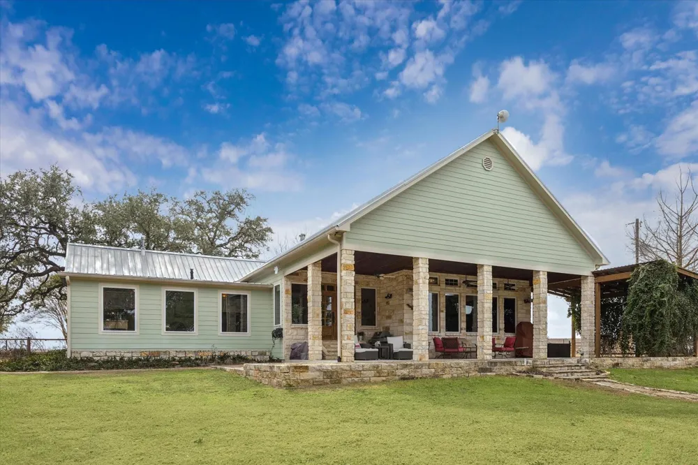 6602 Fm 390 West Burton, TX 77835