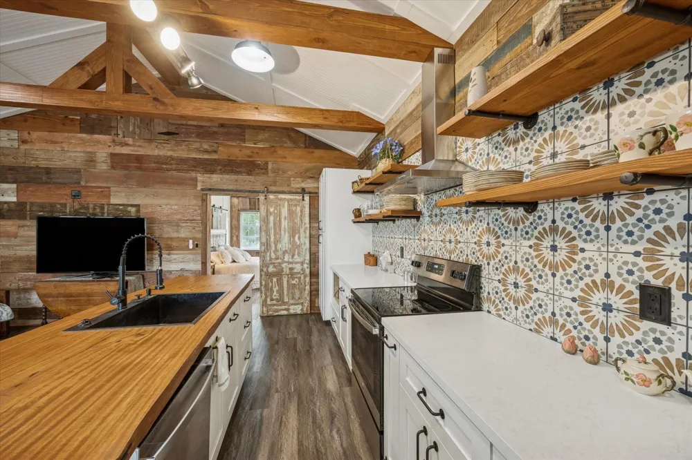 6602 Fm 390 West Burton, TX 77835