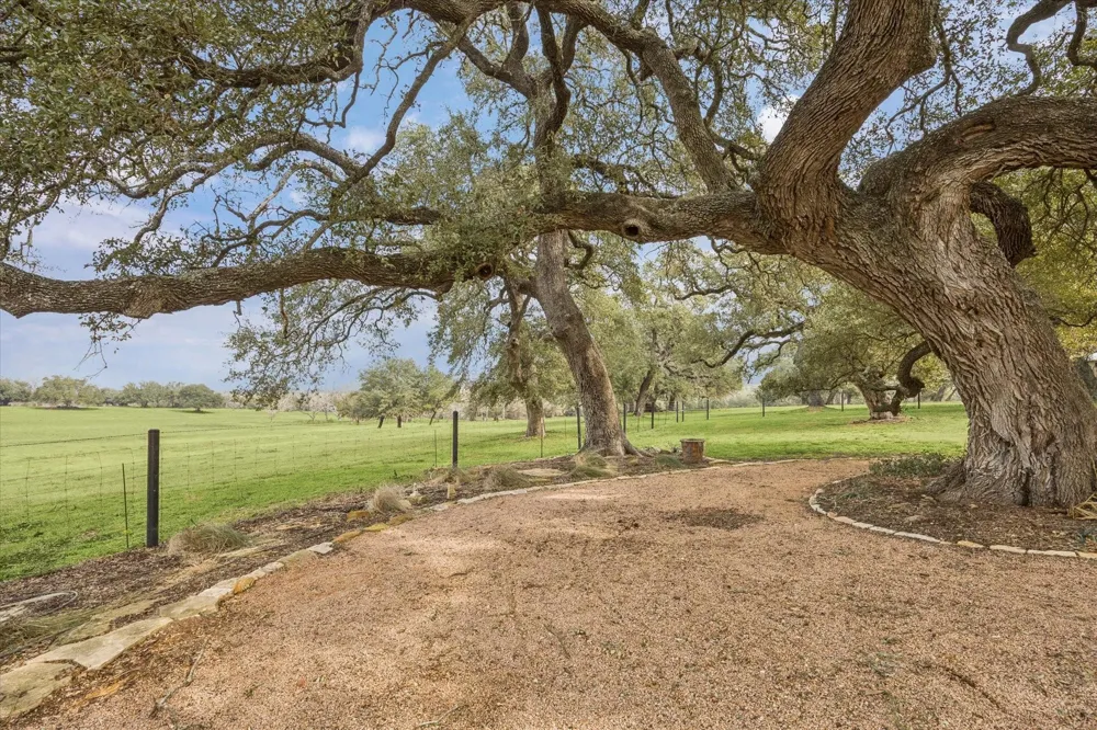 6602 Fm 390 West Burton, TX 77835