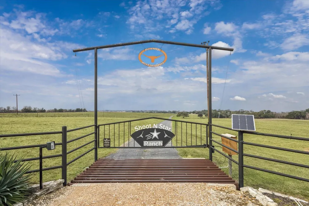 6602 Fm 390 West Burton, TX 77835