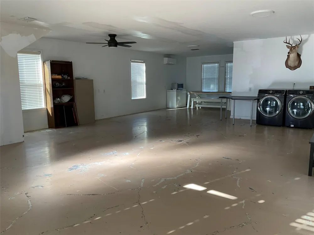 509 North Street Yoakum, TX 77995