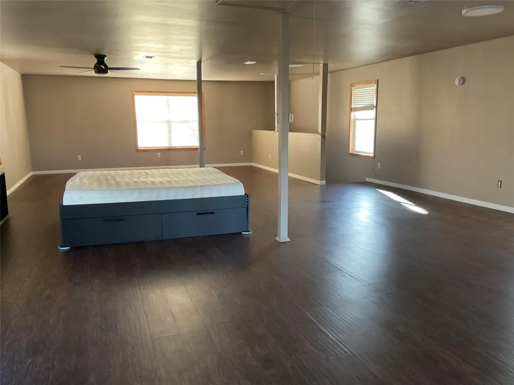 509 North Street Yoakum, TX 77995