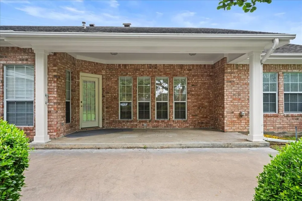 159 Charles Street La Grange, TX 78945