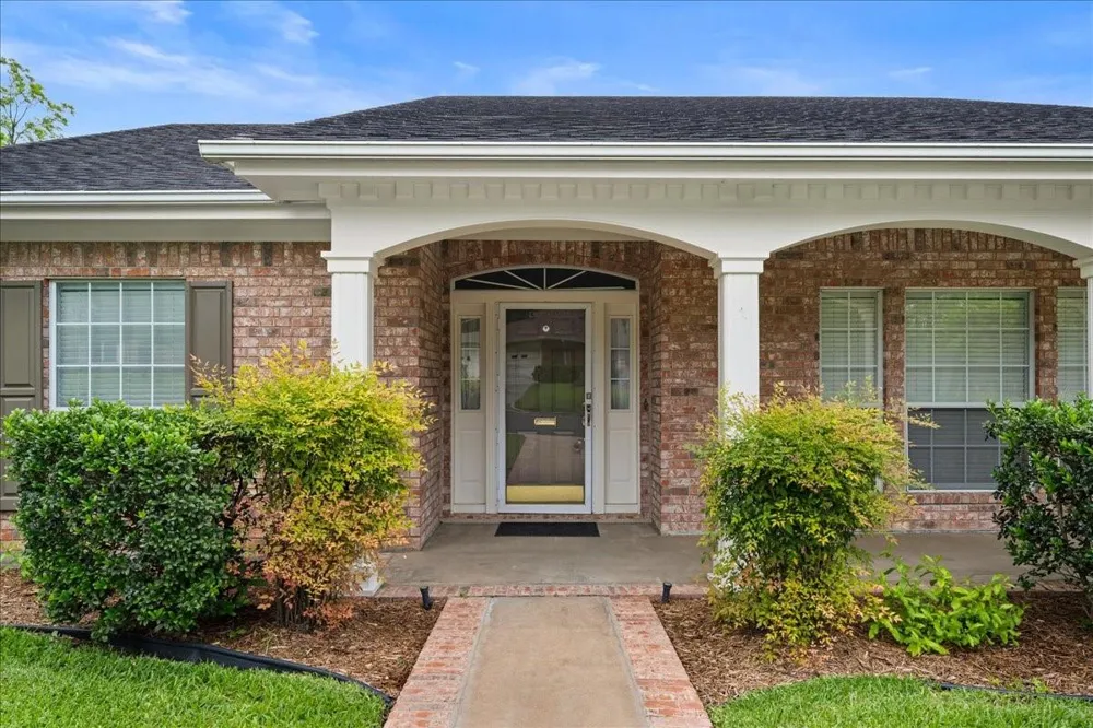 159 Charles Street La Grange, TX 78945