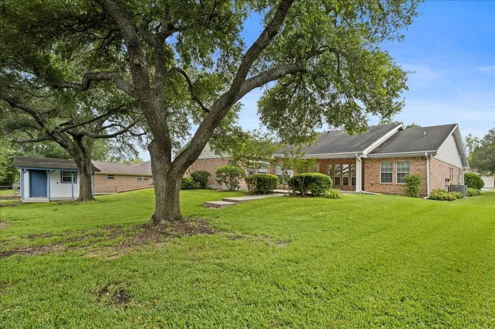 159 Charles Street La Grange, TX 78945