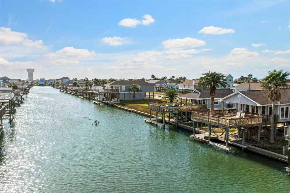 4610 Jamaica Cove Road Jamaica Beach, TX 77554