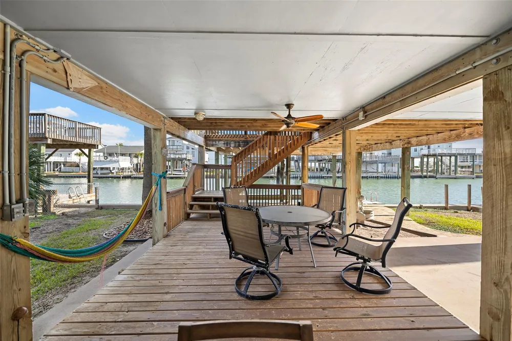 4610 Jamaica Cove Road Jamaica Beach, TX 77554