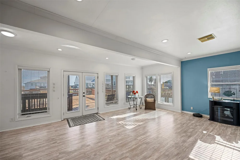 4610 Jamaica Cove Road Jamaica Beach, TX 77554