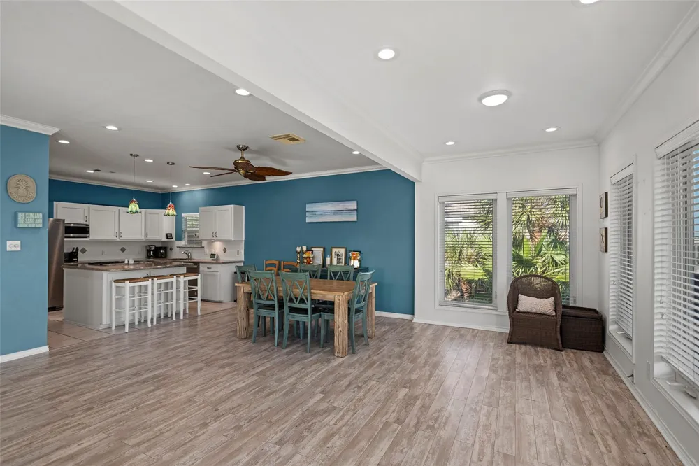 4610 Jamaica Cove Road Jamaica Beach, TX 77554