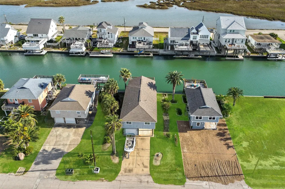 4610 Jamaica Cove Road Jamaica Beach, TX 77554