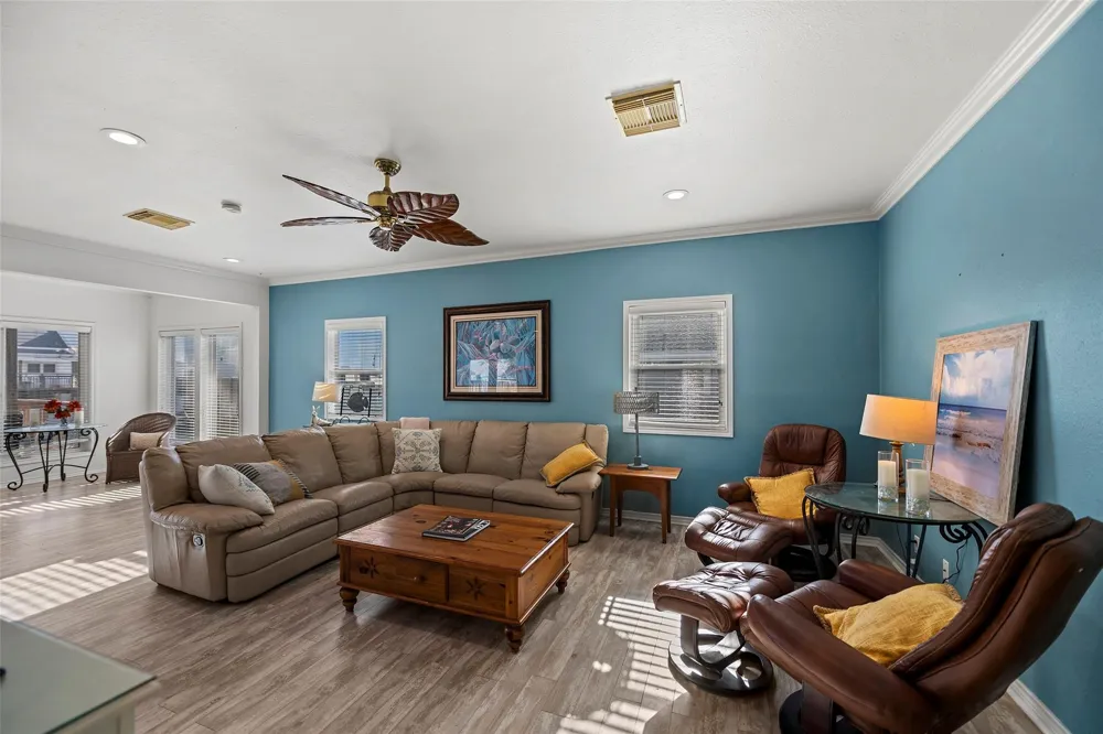 4610 Jamaica Cove Road Jamaica Beach, TX 77554