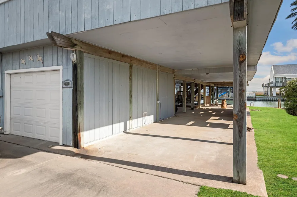 4610 Jamaica Cove Road Jamaica Beach, TX 77554