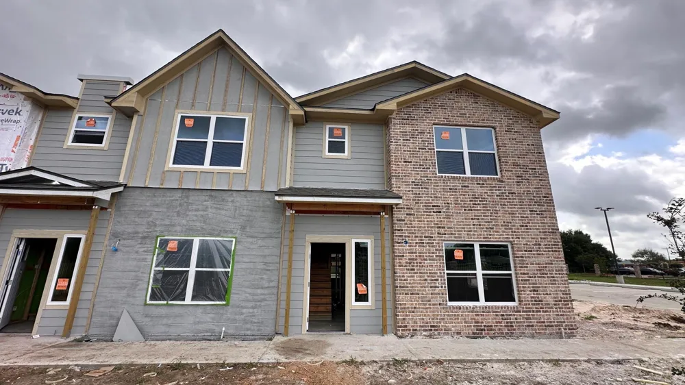 500 Legacy #407 Alvin, TX 77511