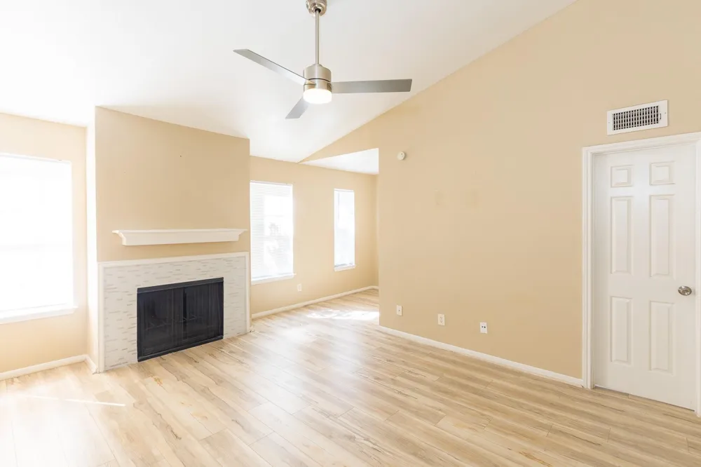 14600 Fonmeadow #1106 Houston, TX 77035