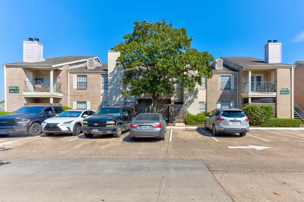 14600 Fonmeadow #1106 Houston, TX 77035