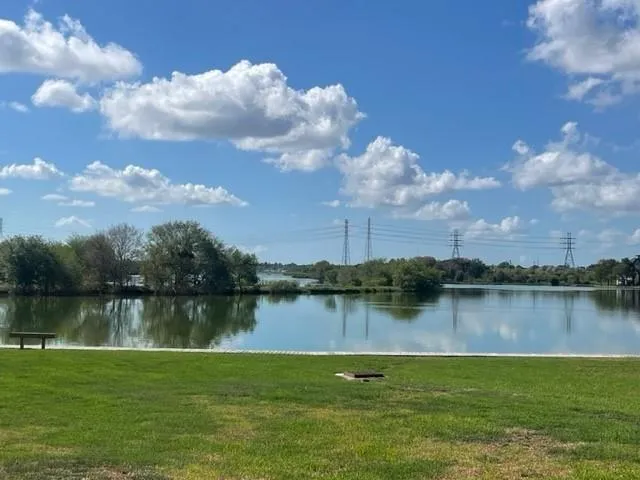 18800 Egret Bay Boulevard #501 Webster, TX 77058
