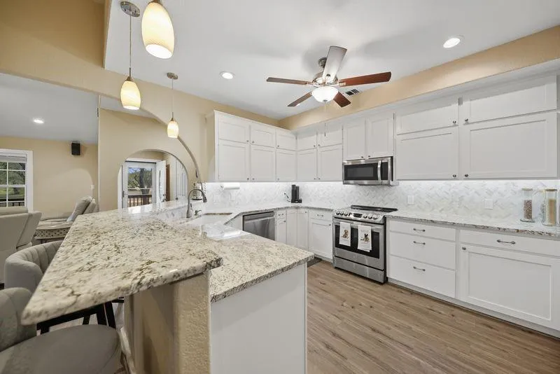 1066 County Road 233 Giddings, TX 78942
