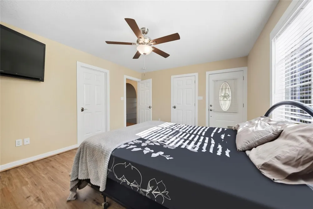 1066 County Road 233 Giddings, TX 78942