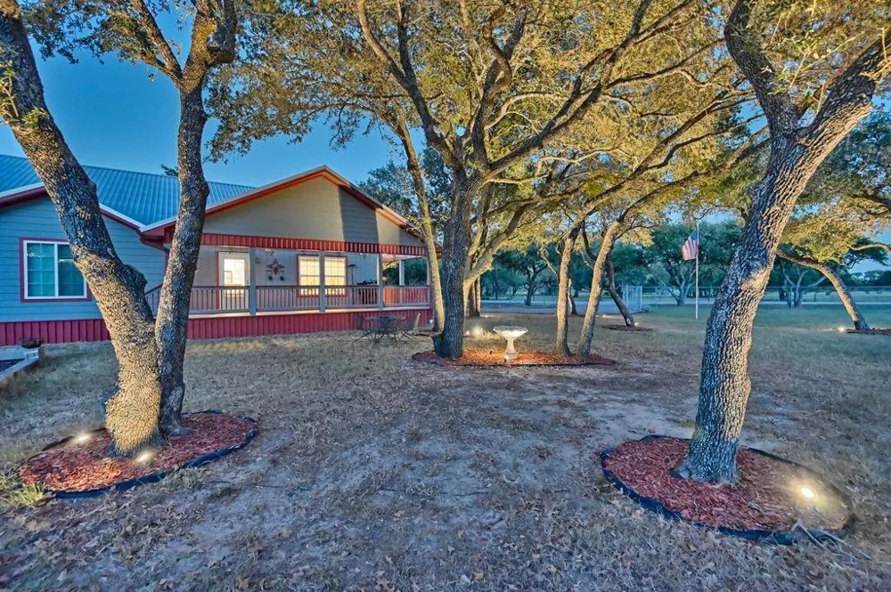 1066 County Road 233 Giddings, TX 78942