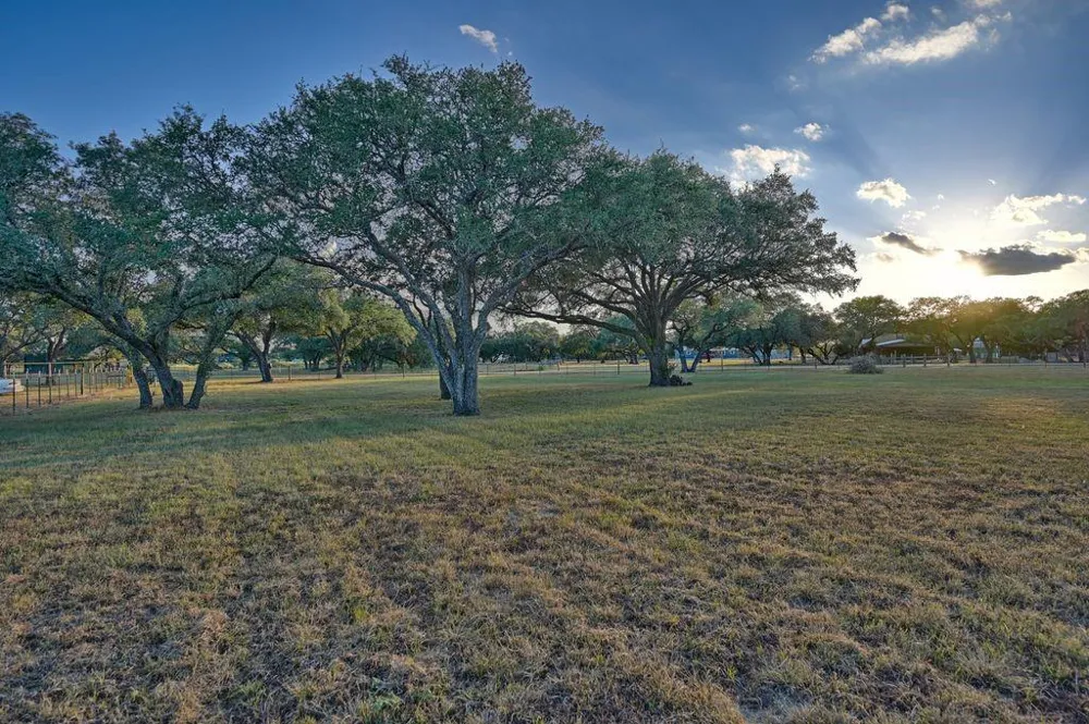 1066 County Road 233 Giddings, TX 78942