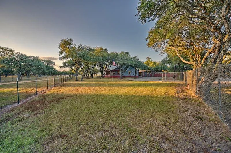 1066 County Road 233 Giddings, TX 78942