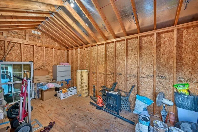 1066 County Road 233 Giddings, TX 78942