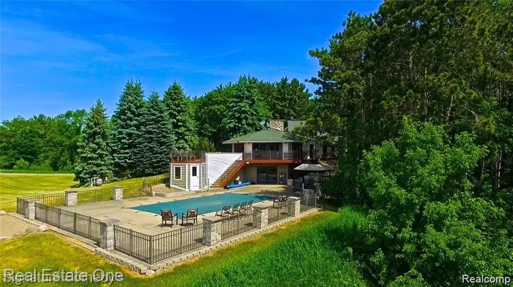 Address Not Shown Oceola Township, MI 48855