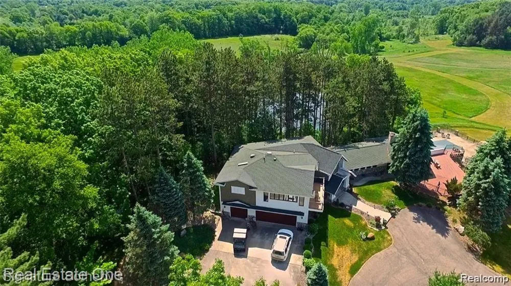 Address Not Shown Oceola Township, MI 48855