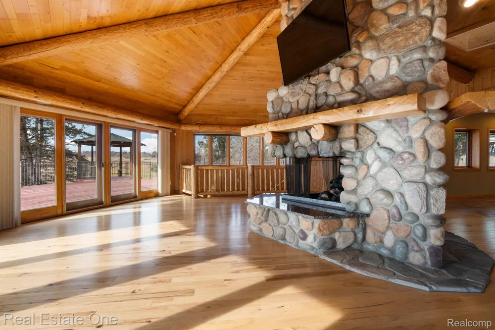 Address Not Shown Oceola Township, MI 48855
