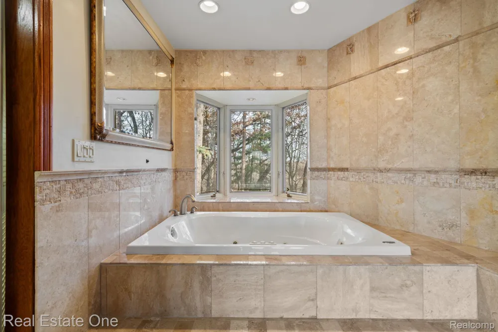 Address Not Shown Oceola Township, MI 48855