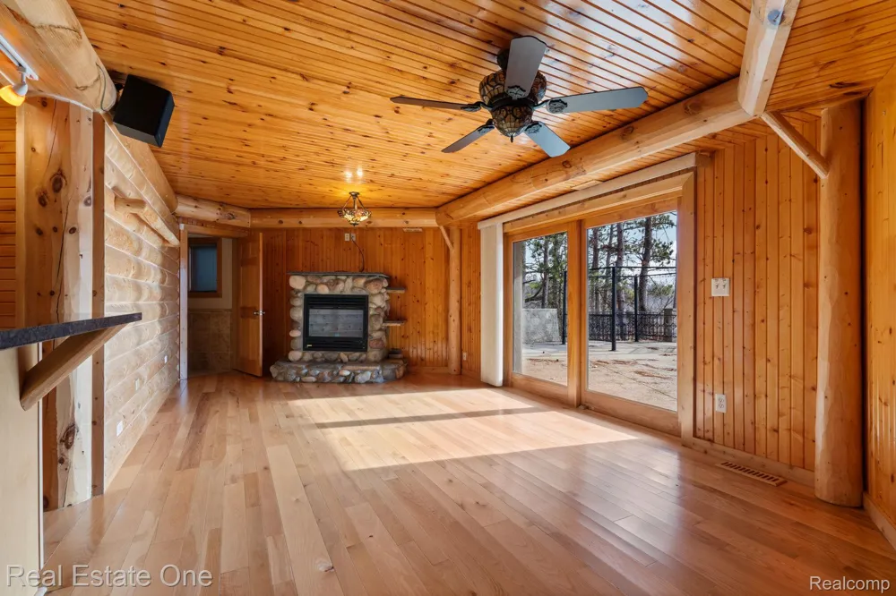Address Not Shown Oceola Township, MI 48855