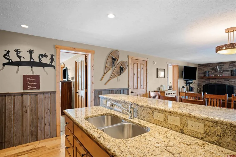 651 Gothic Road #304C Crested Butte, CO 81225