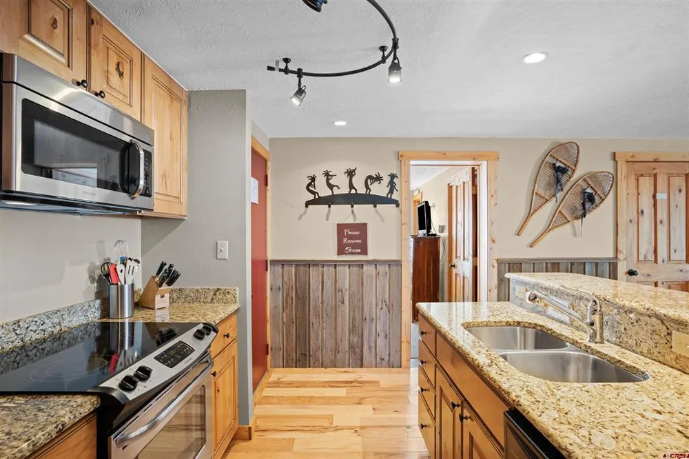 651 Gothic Road #304C Crested Butte, CO 81225