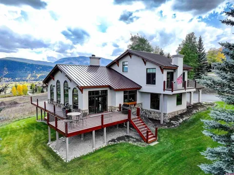 9 Glacier Lily Way