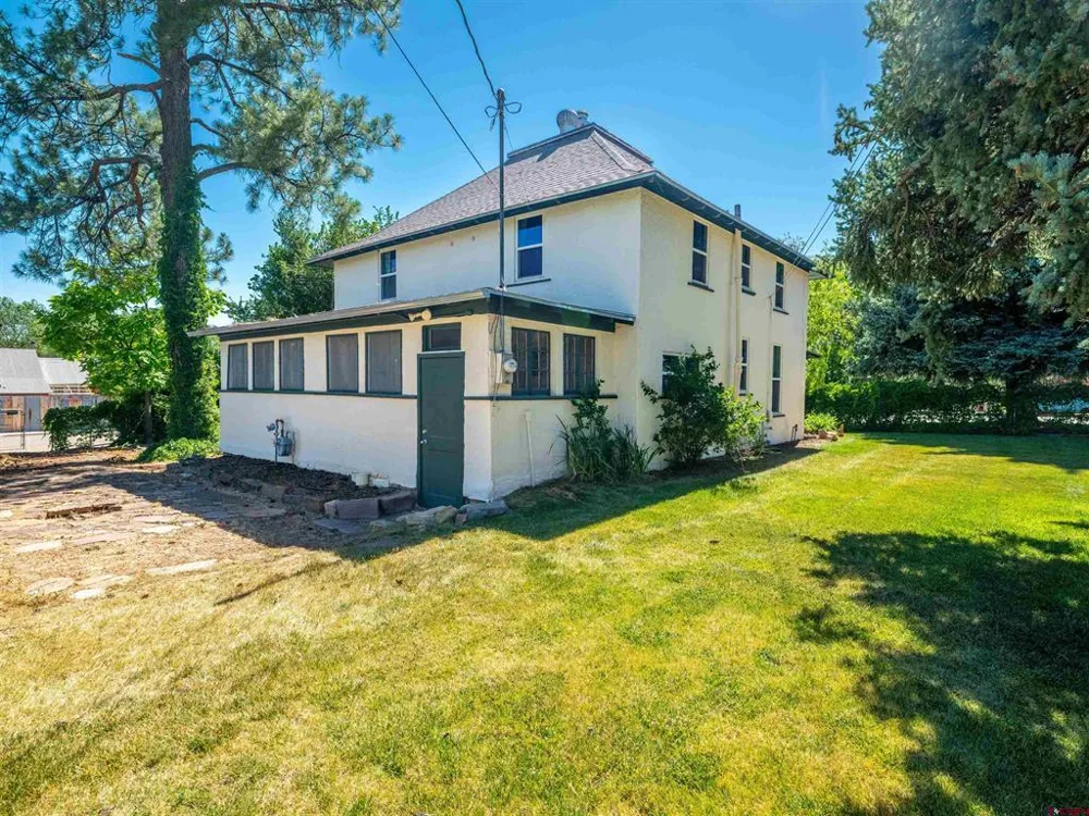 144 S Market Street Cortez, CO 81321