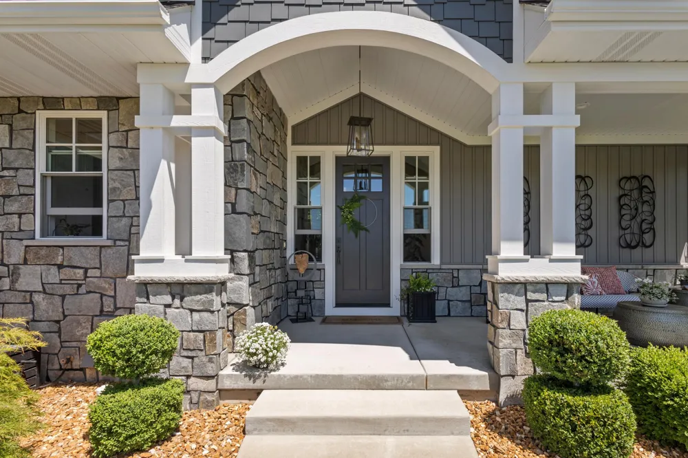 124 Stonegate Drive Battle Creek, MI 49015