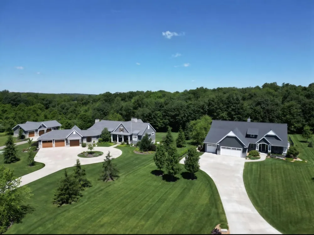 124 Stonegate Drive Battle Creek, MI 49015