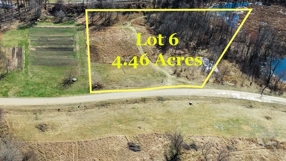 1924 Percy Lane Highland, MI 48357