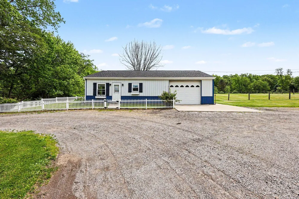 10955 Sooten Road Manchester, MI 48158