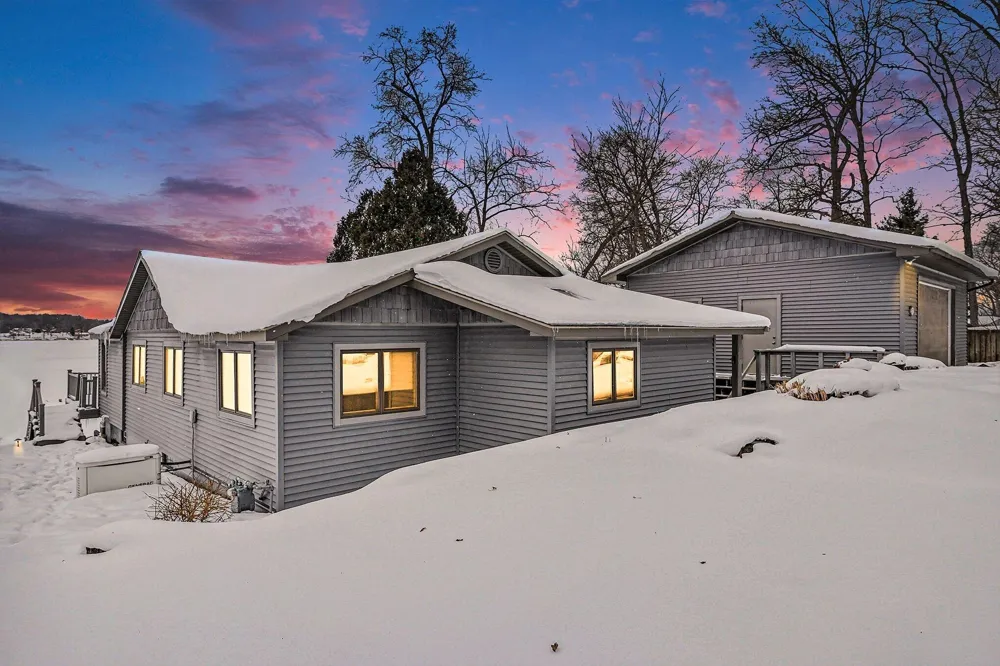 5011 Walnut Ridge Street