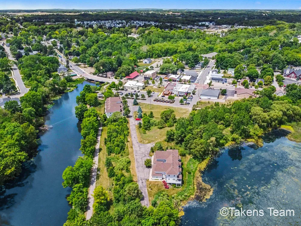 189 Mill Pond Drive #7 Middleville, MI 49333